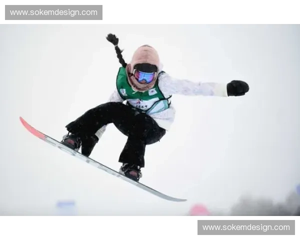 单板滑雪技巧全面解析与冬季极限运动安全指南 单板滑雪技巧全面解析与冬季极限运动安全指南